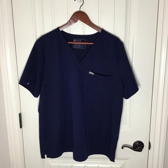 Figs Catarina One Pocket Scrub Top in Navy Size XXL. - Picture 2 of 8